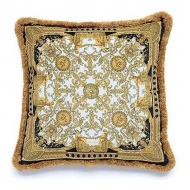 podushka-versace-le-grand-home-50-50